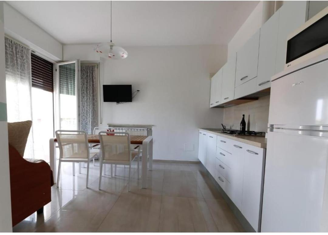 Appartamenti Residence Tulipano Сирмионе Экстерьер фото