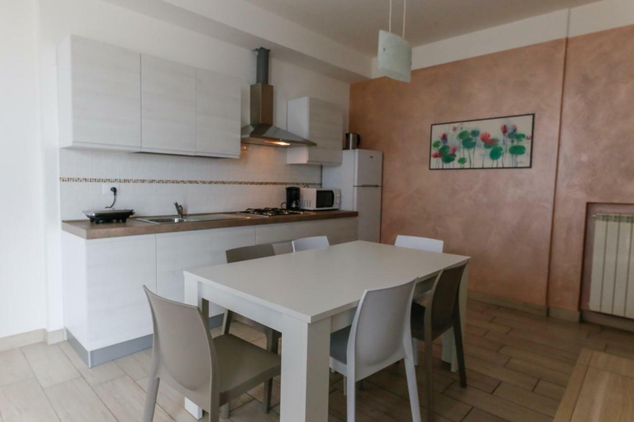 Appartamenti Residence Tulipano Сирмионе Экстерьер фото