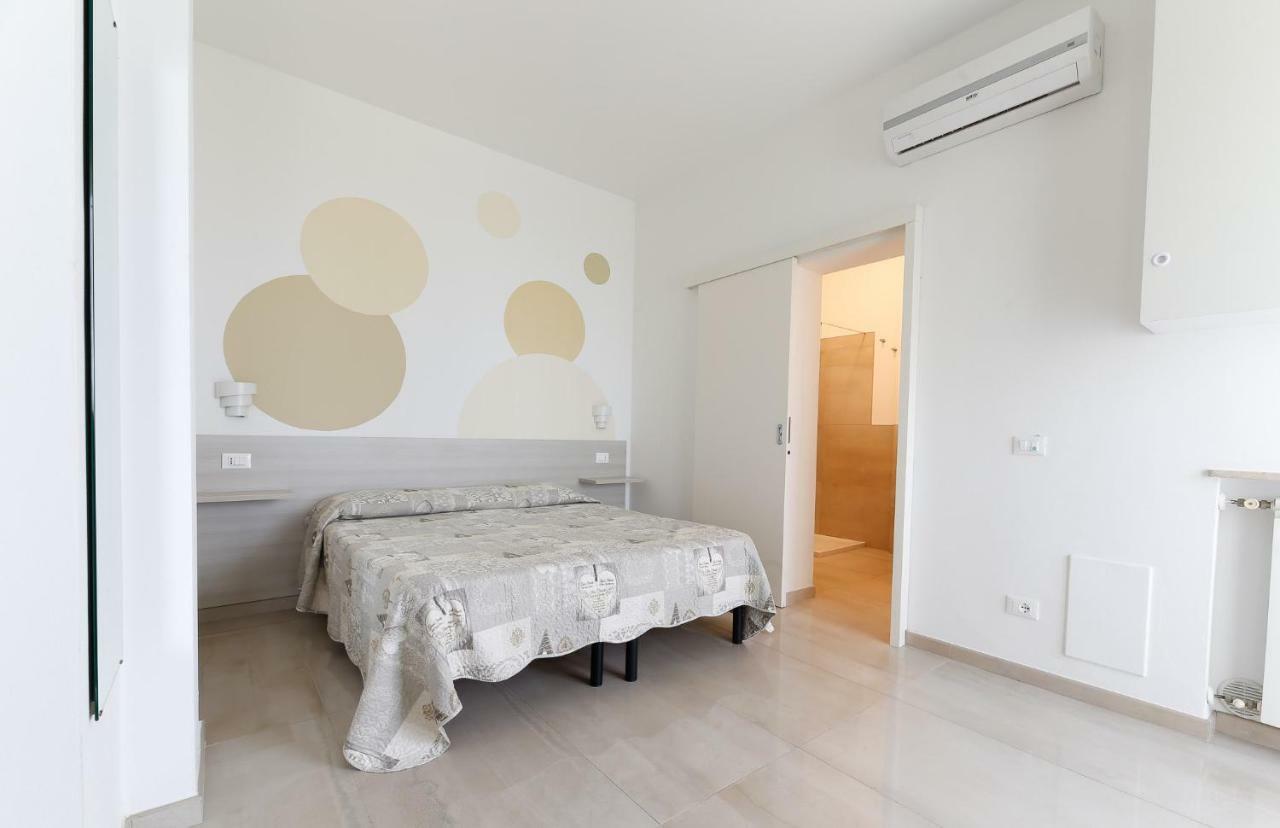 Appartamenti Residence Tulipano Сирмионе Экстерьер фото