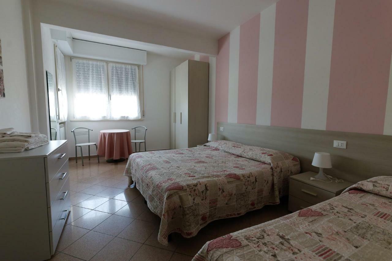 Appartamenti Residence Tulipano Сирмионе Экстерьер фото
