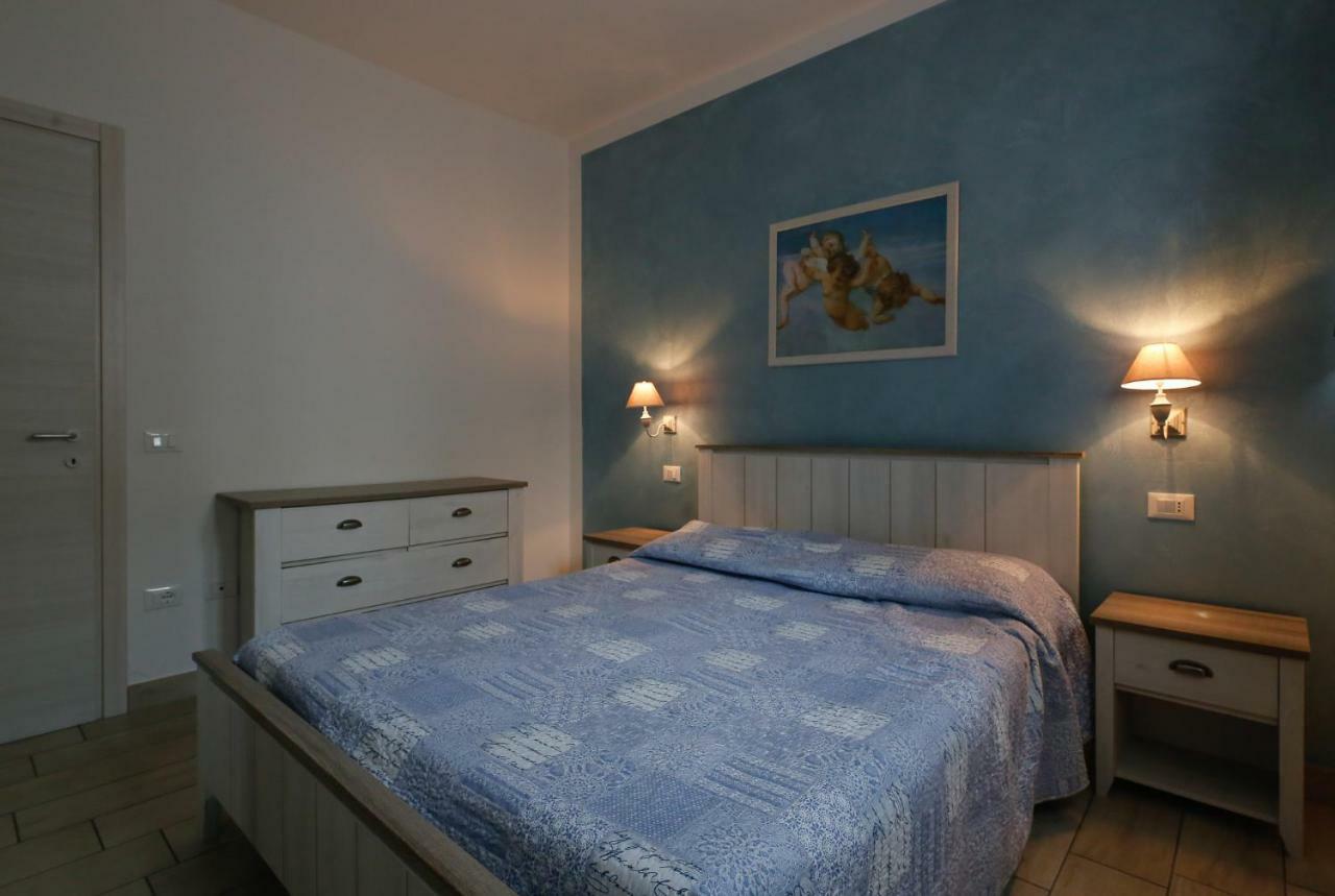 Appartamenti Residence Tulipano Сирмионе Экстерьер фото